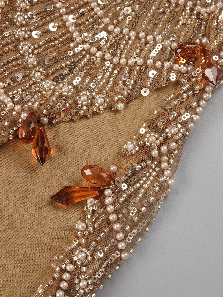 VC ชุดเดรสลูกปัดคริสตัลสีทองแขนกุดปิดไหล่สวยงามพร้อมถุงมือยาว