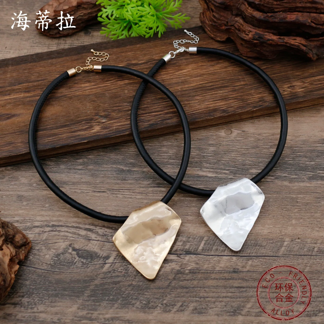 

Jewelry DIY accessories hot-selling sand-colored square geometric black leather rope pendant, male and female creative exaggerat