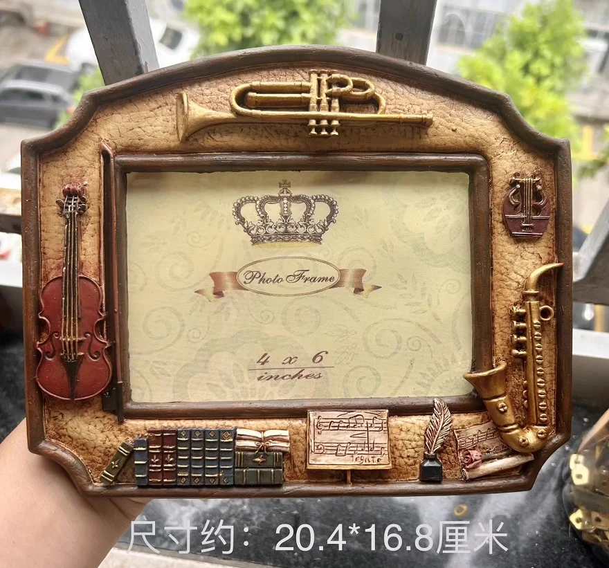 

European Style Retro Resin Handcraft Photo Frame Embossed Creative Music Decor Gift