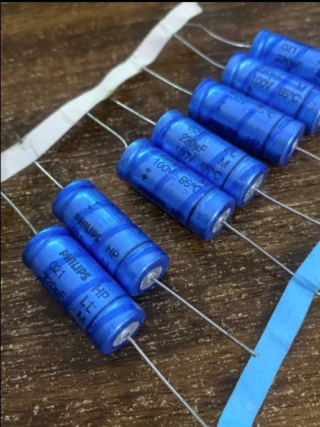 30PCS/LOT VISHAY BC 220UF 100V axial 021 series audio electrolytic capacitor is free shipping