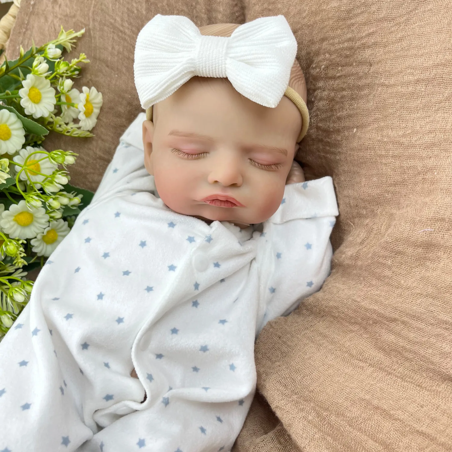 BZDOLL 19-calowa Realistyczna Lalka Reborn Śpiąca Dziecko 48CM z Tkaniną 3D-Imitującą Skórę, Modny Prezent Urodzinowy dla Dziewczynek