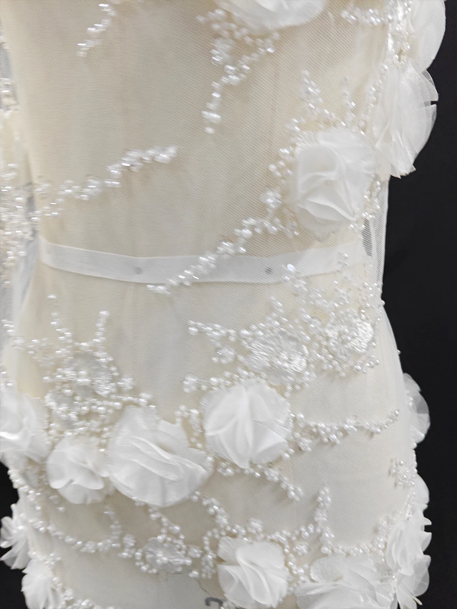 Nuevo tela blanca tridimensional con bordado de cuentas de boda, tela cosida de diseñador de encaje para vestido de novia