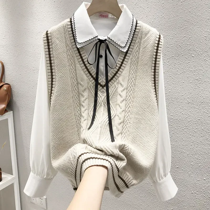 British Academy Style Knitted Vest Women's Autumn and Winter New Loose V-neck Layered Western Sweater Vest Horse Clip