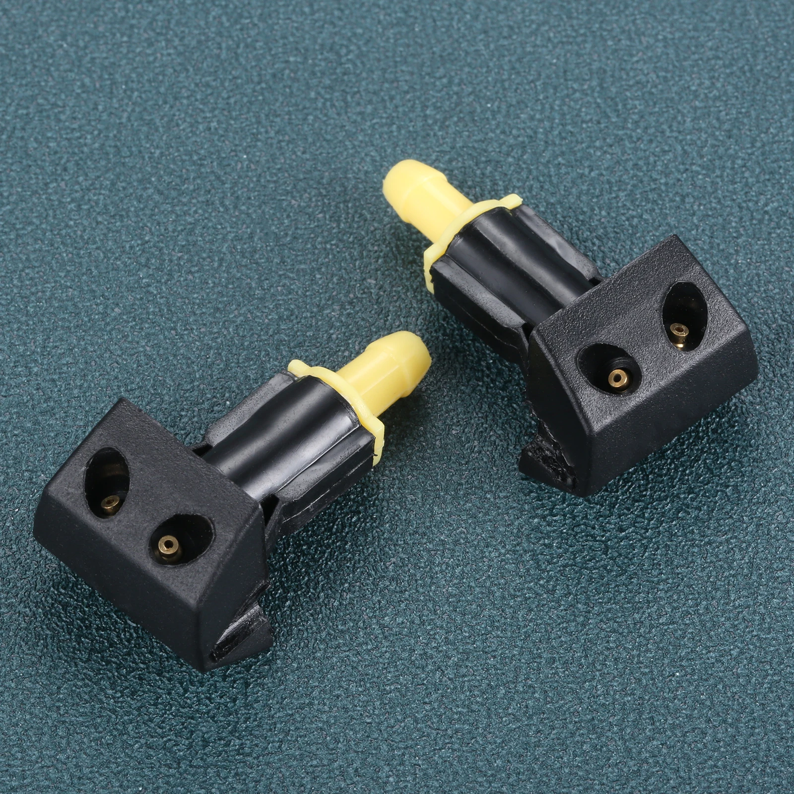 2Pcs Black Plastic Auto Car Front Windshield Washer Wiper Water Spray Nozzle Fit for Nissan TIIDA SYLPHY X-trail Venucia D50 R50
