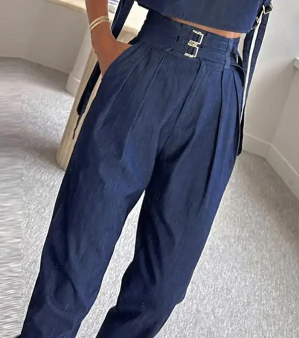 Two Piece Set Women Outfit 2023 Summer Fashion Casual Turtleneck Sleeveless Top & Buckle Pocket Design High Waist Pants Set