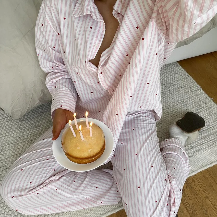 Casual Chic Weibliche Pyjamas Hause Tragen Mode Langarm Shirts Breite Bein Hosen Anzüge Streifen Gedruckt Lange Hosen Sets für Frauen