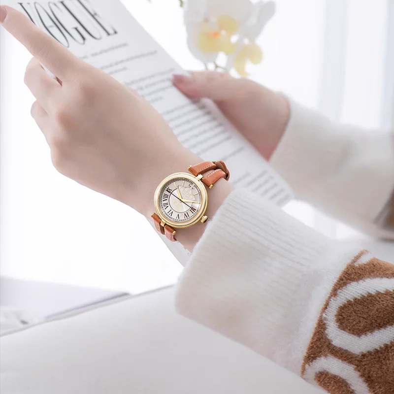 Vivienne Westwood Модные женские часы с полым коричневым кожаным ремешком