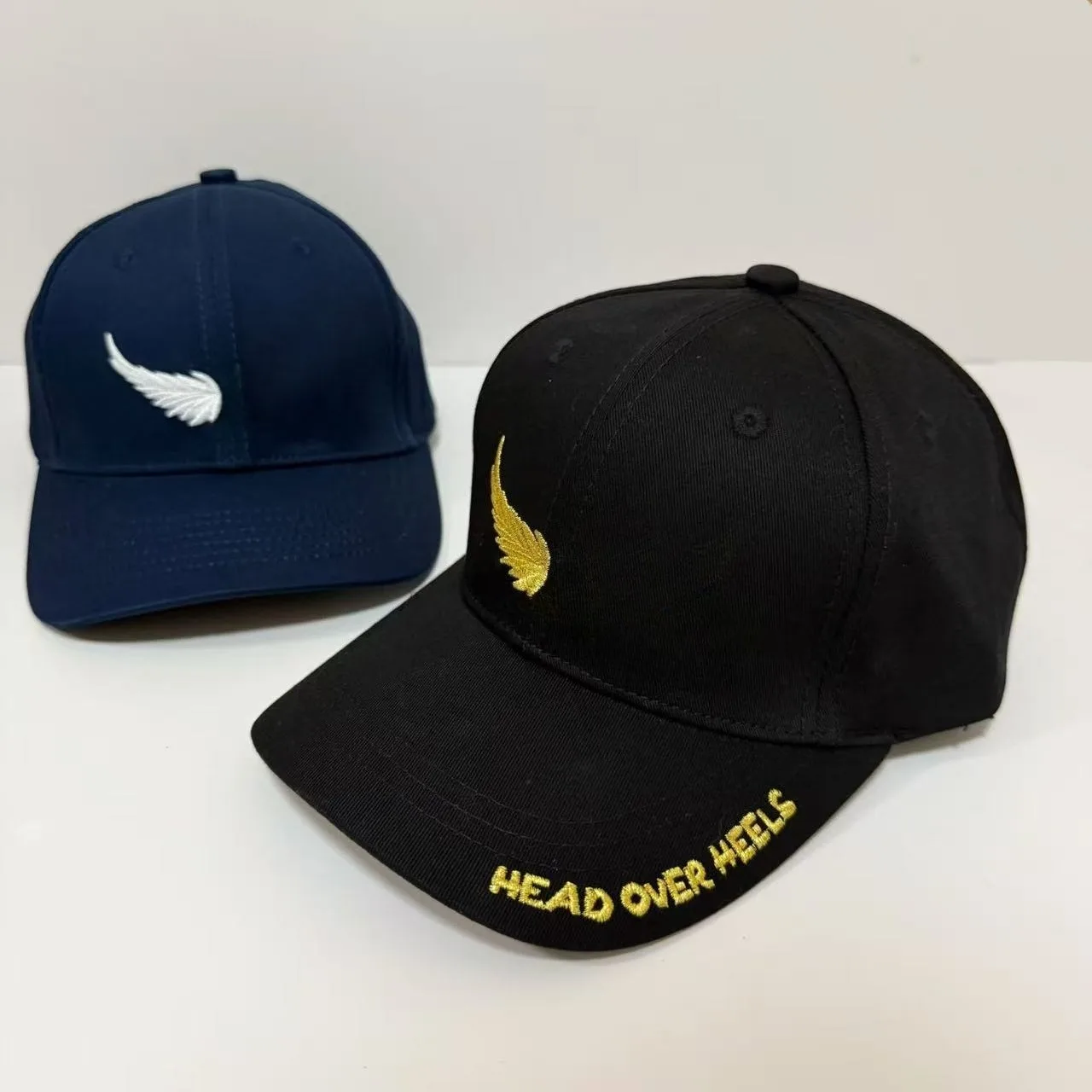 2025 جديد الصيف بلون المرأة zv قبعة بيسبول عادية الرياضة في الهواء الطلق قبعة للسيدات تصميم الرجعية القبعات المطرزة