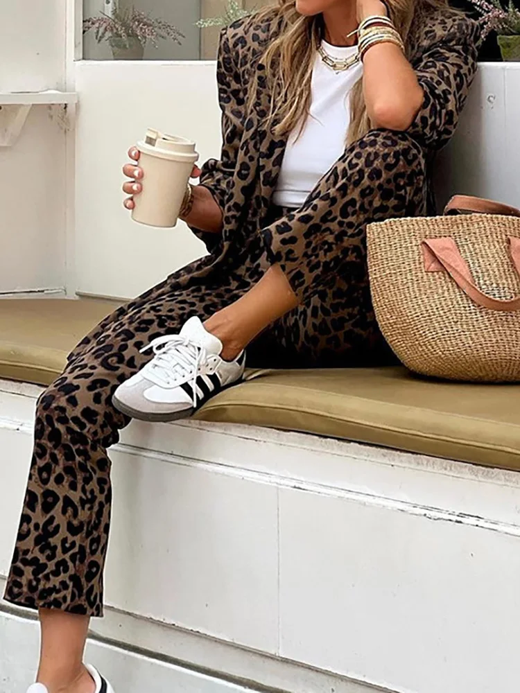 Long Sleeve Autumn Winter Simple Matching Sets, Women V Neck Cardigan Top Fashion Outfit, Leopard Patchwork Elegant Ladies Suits