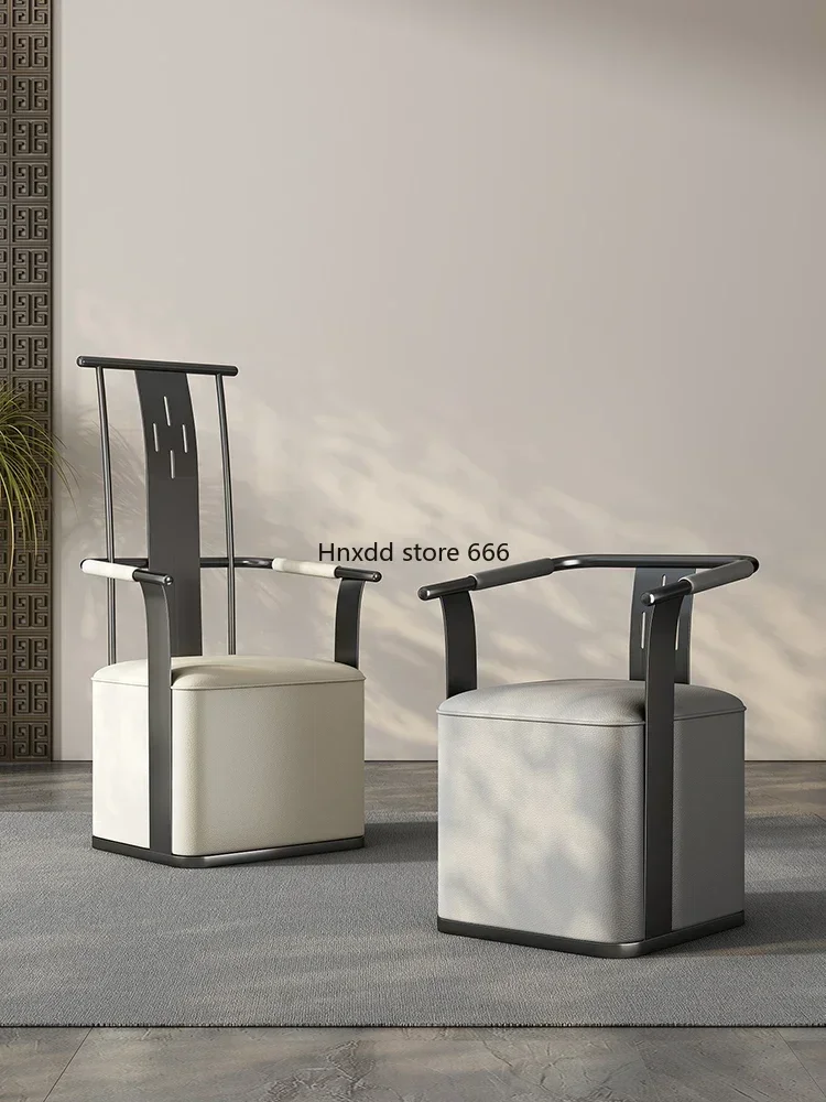 Poltrona de luxo com luz traseira alta