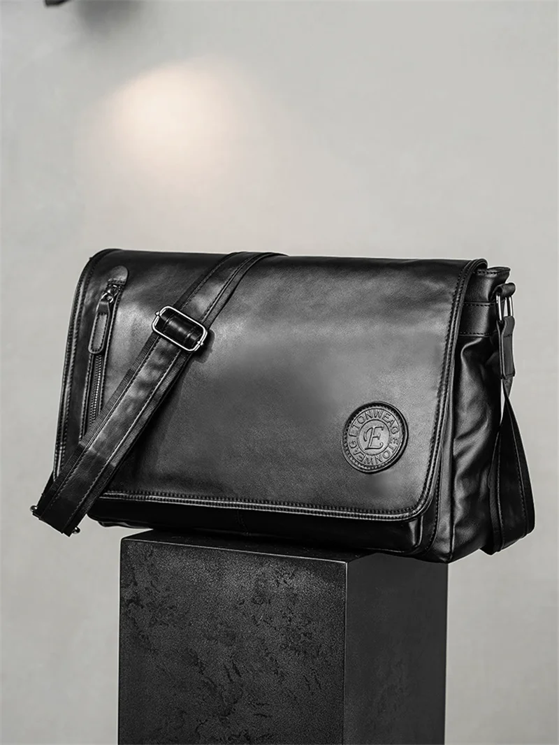Brand Casual Men's Shoulder Bag Leather Messenger Bag's Men Compact Mini Multifunctional Short-Distance Travel Bage