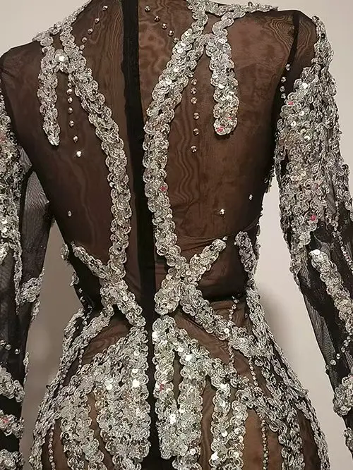 Yinsen ملابس ليلية مطرزة للنساء فستان النادي شبكي مثير فاخر من حجر الراين تنورة قصيرة زي أداء المضيف للحفلات