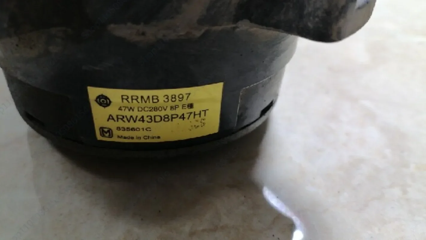 Disassemble air conditioner motor RRMB 3897 RRMB 3675 ARW33J8P60HT