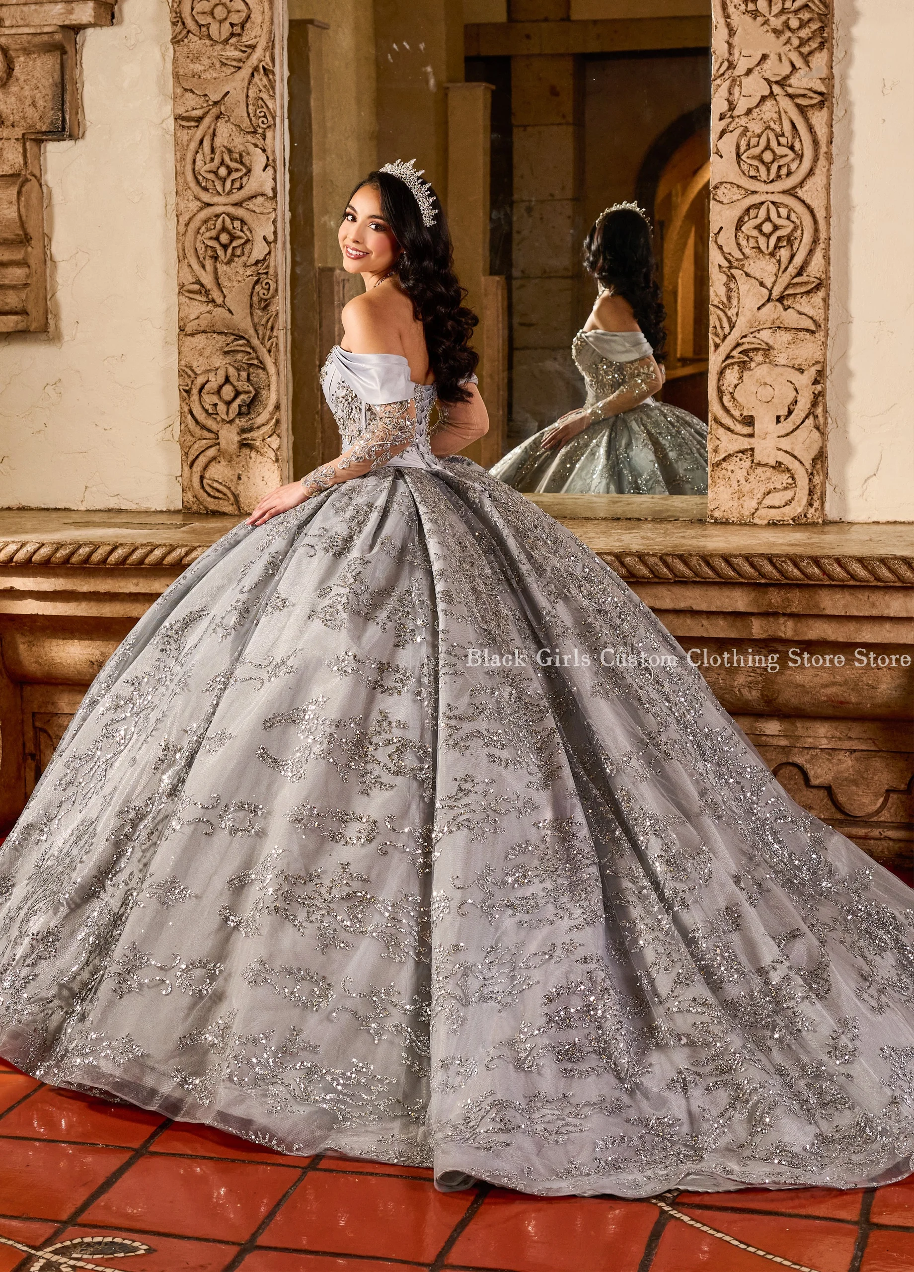 Vestidos de baile plateados brillantes para Quinceañera, apliques de cuentas de cristal de un hombro, en oferta, liquidación, envío gratis, 2024