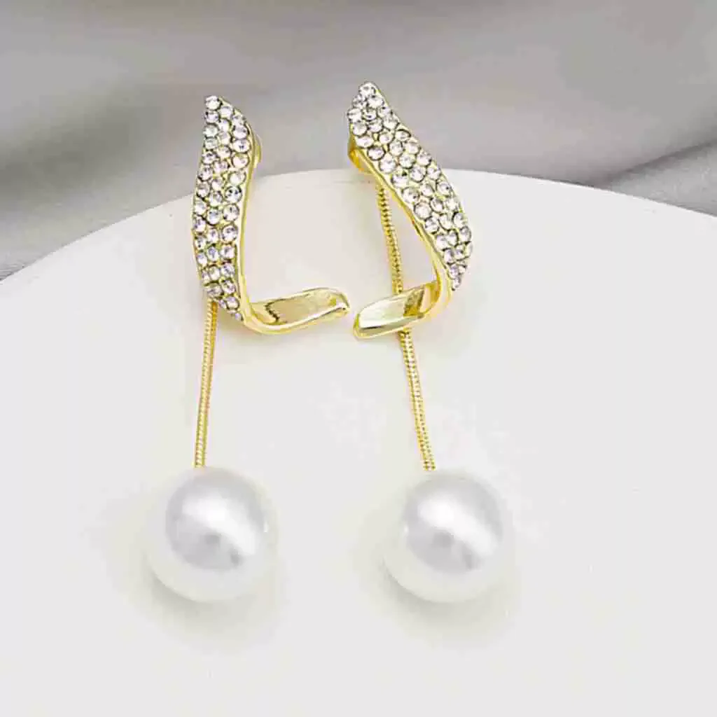 Long Sing Tassel Imitation Pearl Drop Earrings for Women Crystal Twist Metal Drop Earrings Statement Jewelry Gift