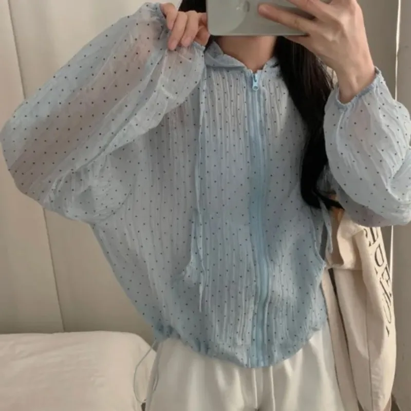 

Polka Dot Printed Long Sleeve Women's Summer Hooded Anti UV Hat Jacket Korean Loose Fit Bubble Sleeve Zipper Closure Outerwear