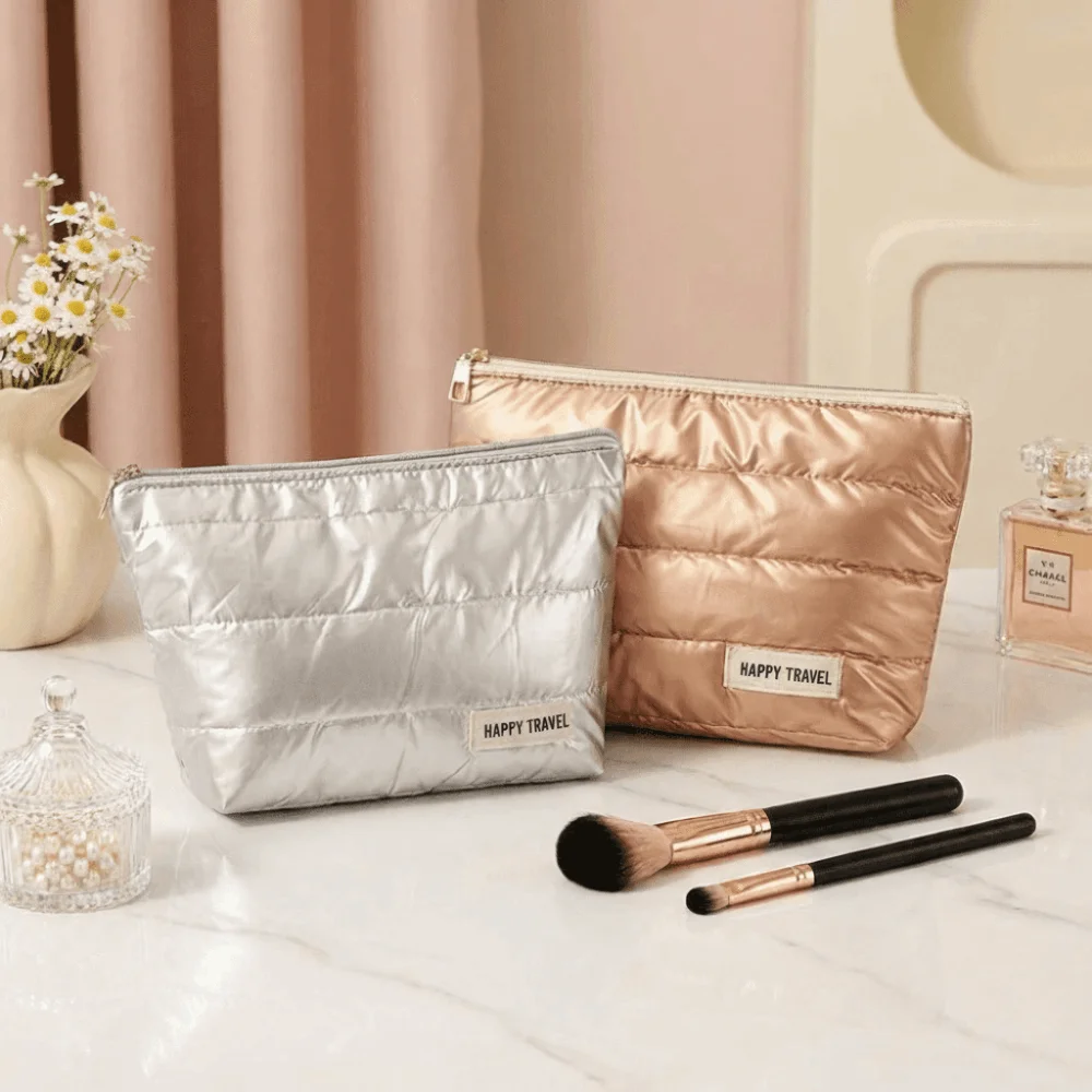 Handheld style Portable Makeup Bag Gold/Silver Large Capacity Cosmetic Bag Waterproof Lightweight Organizer Bag for Women