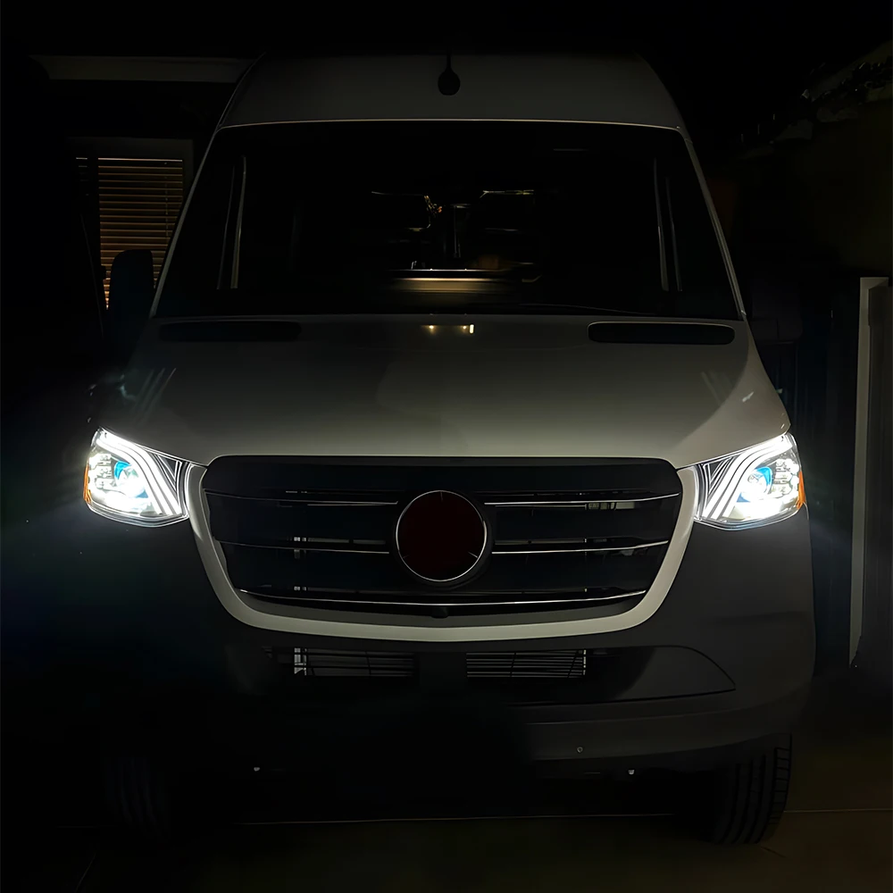 لبنز سبرينتر W907 2018-2023 النسخة الأمريكية مجموعة مصابيح السيارة ترقية LED مايباخ نمط المصباح سيارة التوصيل والتشغيل الملحقات