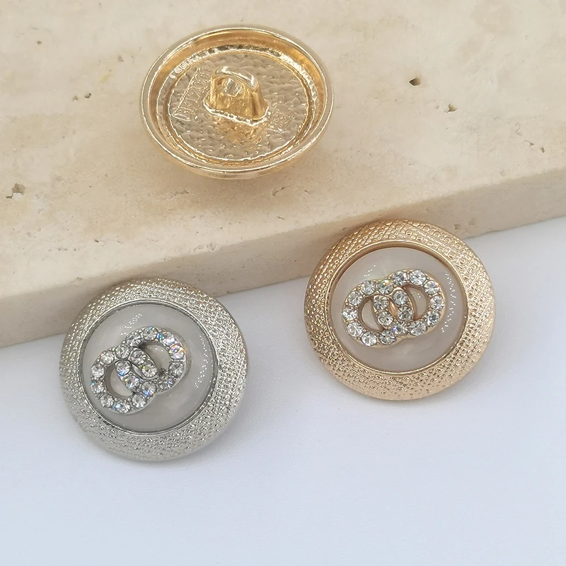 18/25MM wysokiej jakości Rhinestone metalowe guziki odzieży 6 sztuk hurtownie złoty srebrny marka modna dekoracja okrągły guzik dla kobiet