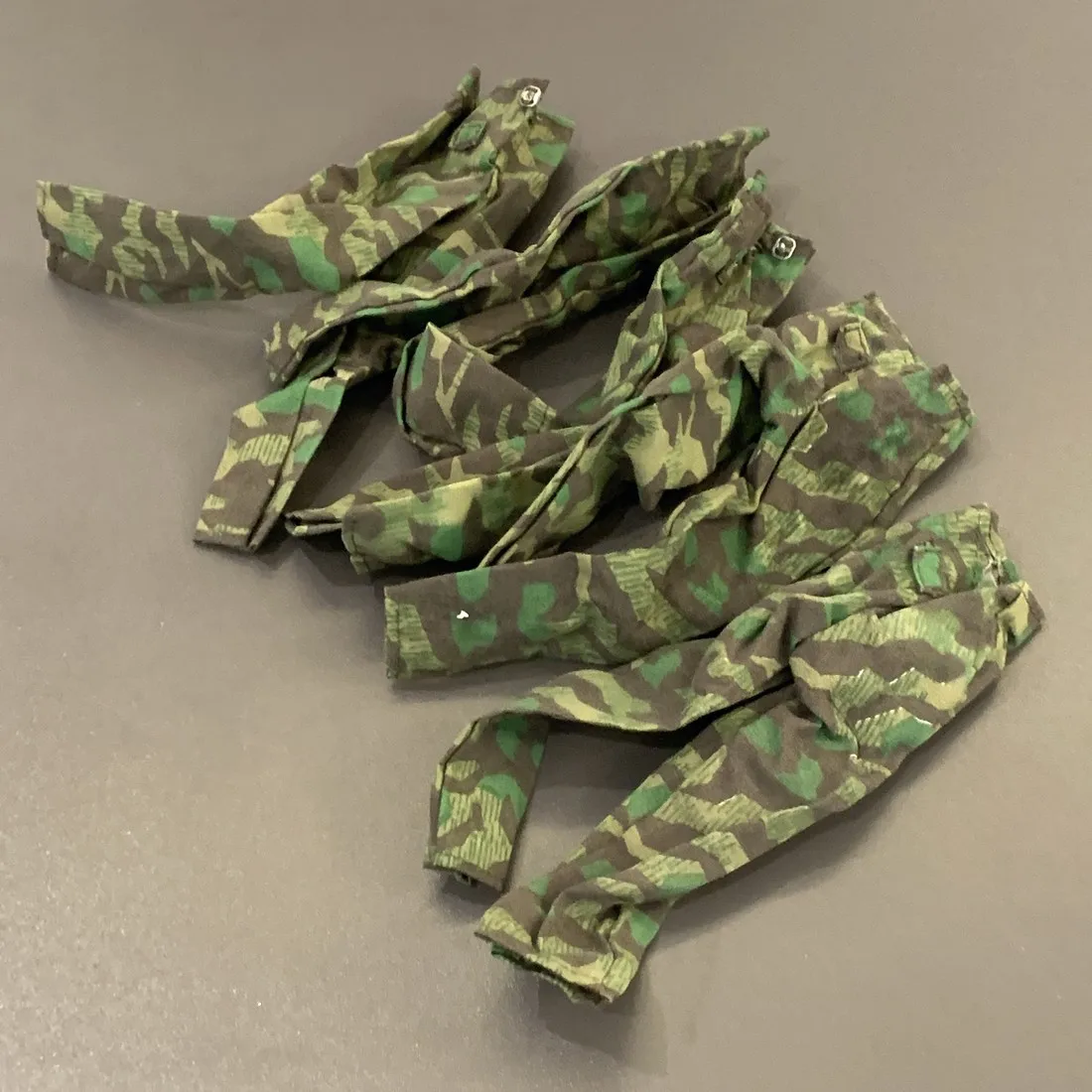 Lotto 5 pezzi pantaloni mimetici moderni in scala 1/6 per corpo militare da 12 "Gi Joe maschile