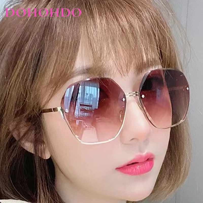 

Trendy Luxury Designer Sunglasses Women Fashion Polygonal Rimless Metal Glasses Men Retro Driving Traveling Shades UV400 Lentes