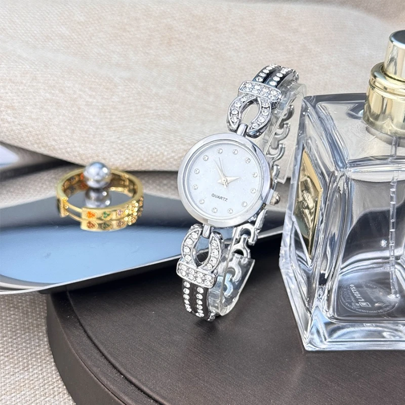 

Новые простые женские часы, роскошные золотые кварцевые наручные часы с маленьким циферблатом и стразами, элегантные женские часы, подарок, Reloj Mujer