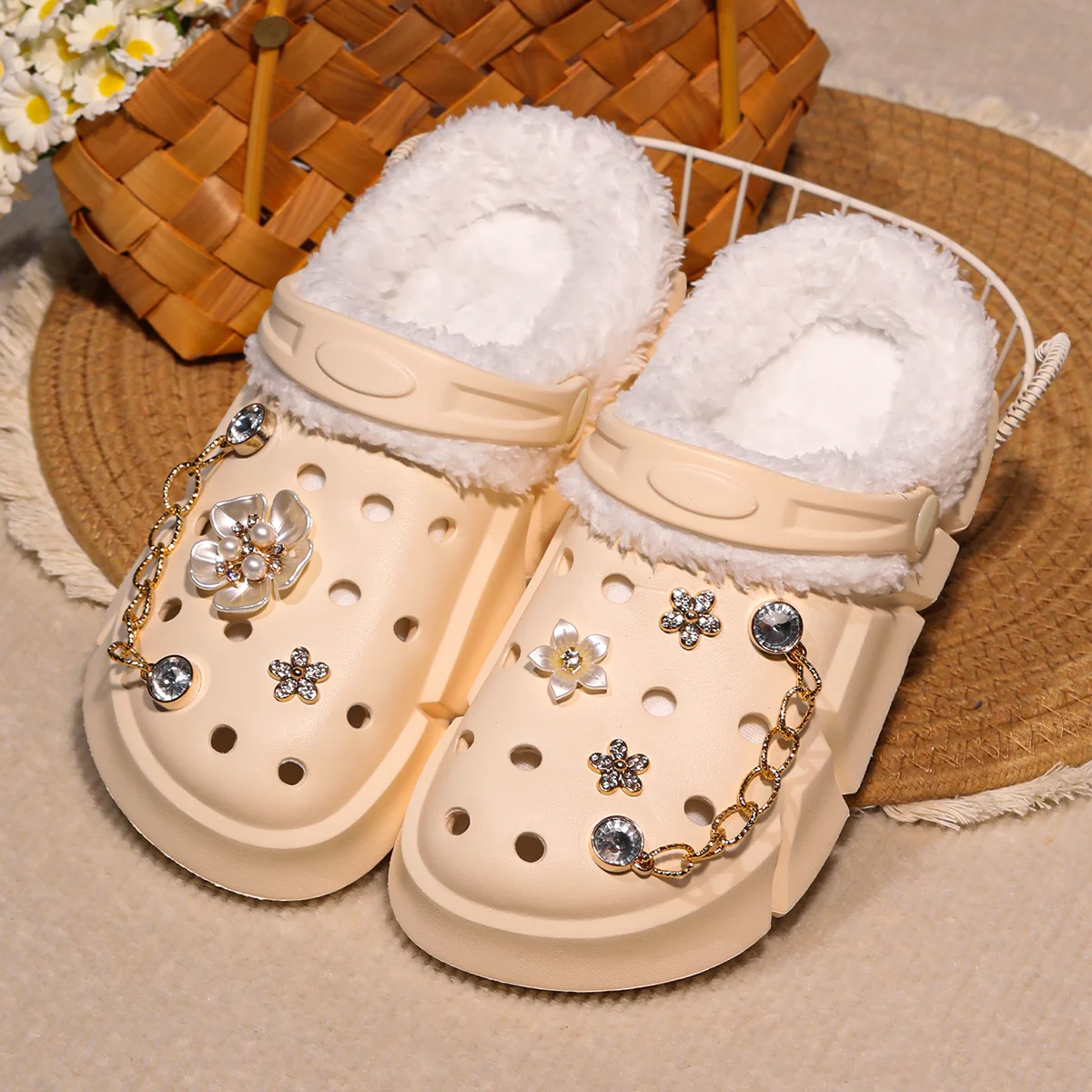 Mädchen-Clogs mit Fellfutter, gemütliche, bequeme Winter-Hausschuhe, weiche, warme Hausschuhe für Kleinkinder und größere Kinder, Modell 3057. – Detail 8
