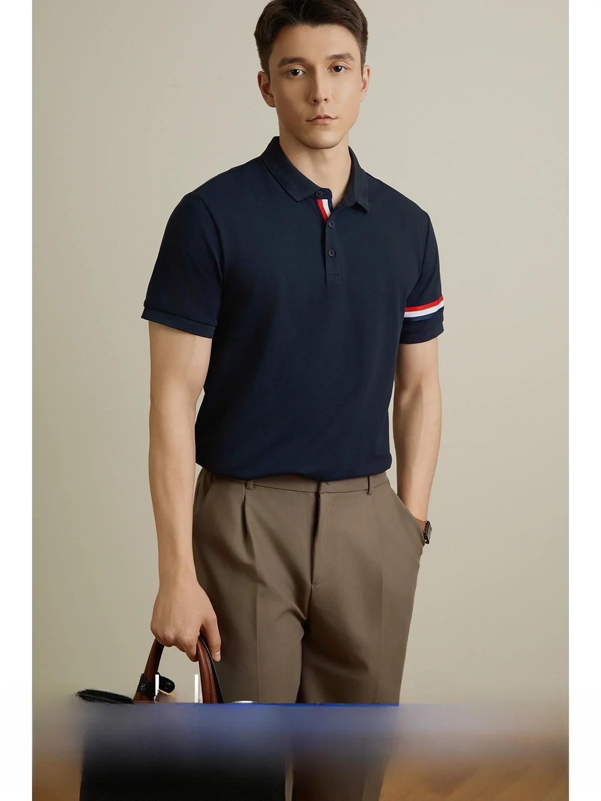 

U Light Luxury Ice Silk Cool Feeling Shirt Men's New 2026 Business Formal Casual Turn-down Collar Short Sleeve T-shirt B...
