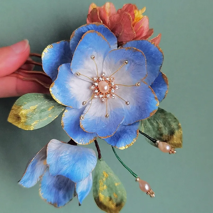 

Intangible Cultural Heritage Handmade Velvet Flower Hairpin Light Blue Gradient Silk Peony Hair Comb Hairpin Flower Comb Palace