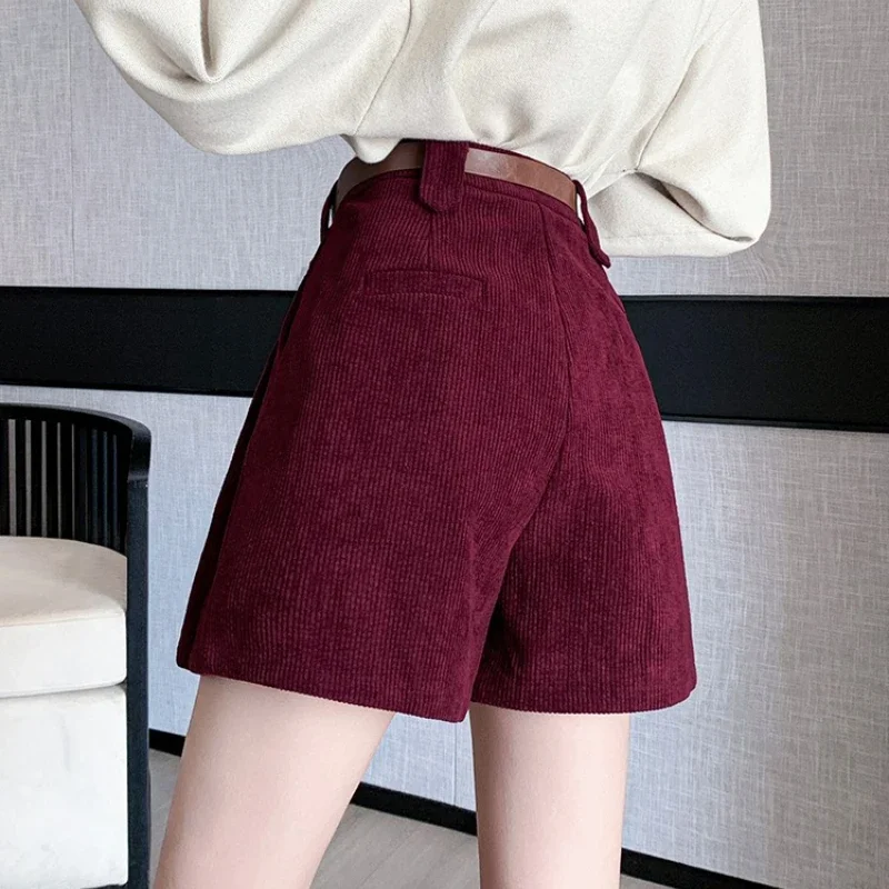 Shorts de Pana Vintage para Mujer, Estilo A, Otoño Invierno 2026, Color Sólido, Cintura Alta, Bolsillos, Pliegues