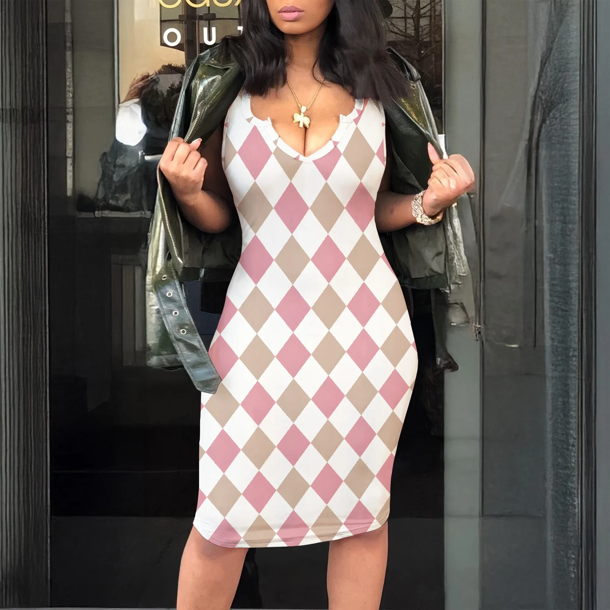 

Pink Argyle Print, Sleeveless Bodycon Dress, V-Neck Mini Sundress, Summer Casual Tank Dress for Women, S-2XL