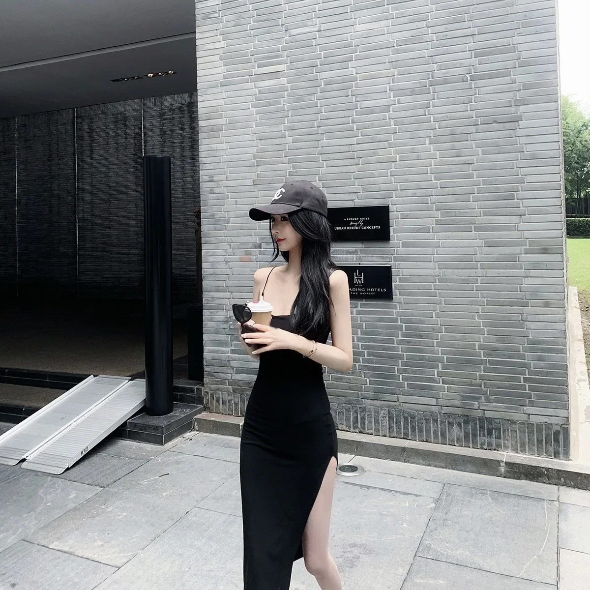Vestidos de alça espaguete para mulheres verão sexy sem mangas vestido bainha dividida cor sólida bodycon vestido ss040