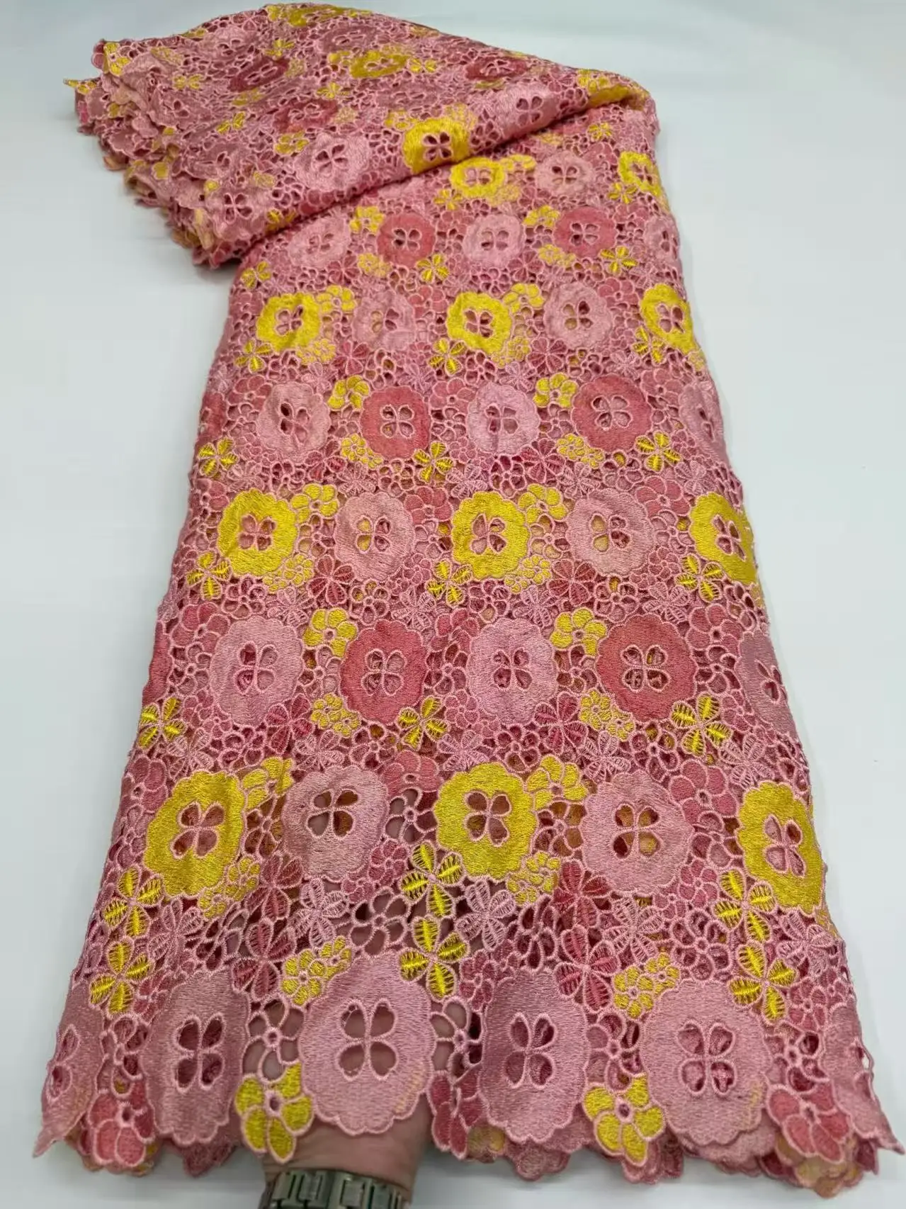 2025 جودة عالية الأفريقي للذوبان في الماء أقمشة الدانتيل الفاخرة النيجيري جبر الحبل للمرأة فستان الحفلات النسيج الخياطة