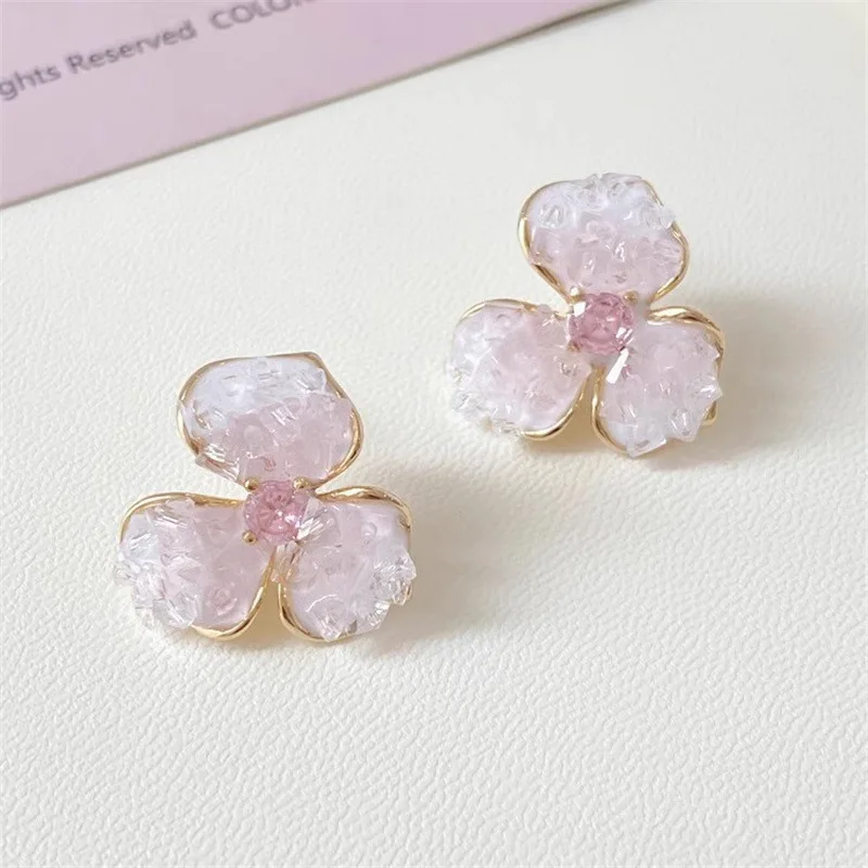LATS New Pink Crystal Three-petal Flowers Stud Earrings for Women Light Luxury Gradient Blue Fashion Jewelry Girl Party Gifts