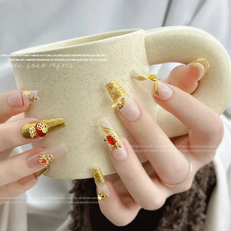 10/30PCS Glanzend Goud Nieuwjaar Fortuin Nail Steentjes Decoratie Ingots Munt Lucky Bag Chinese Knoop Goudvis manicure Ornamenten