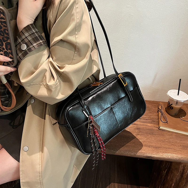 LEFTSIDE Small PU Leather Underarm Bags for Women 2024 Winter Y2K New Trend Fashion Shoulder Tote Bag Handbags and Purses image 4