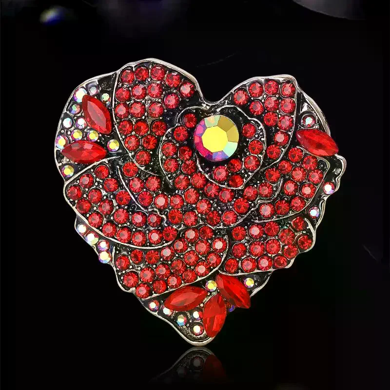 Fashion Rhinestone Red Shinning Heart Brooches For Women Clothing Coat Banquet Party Accessories Gifts
