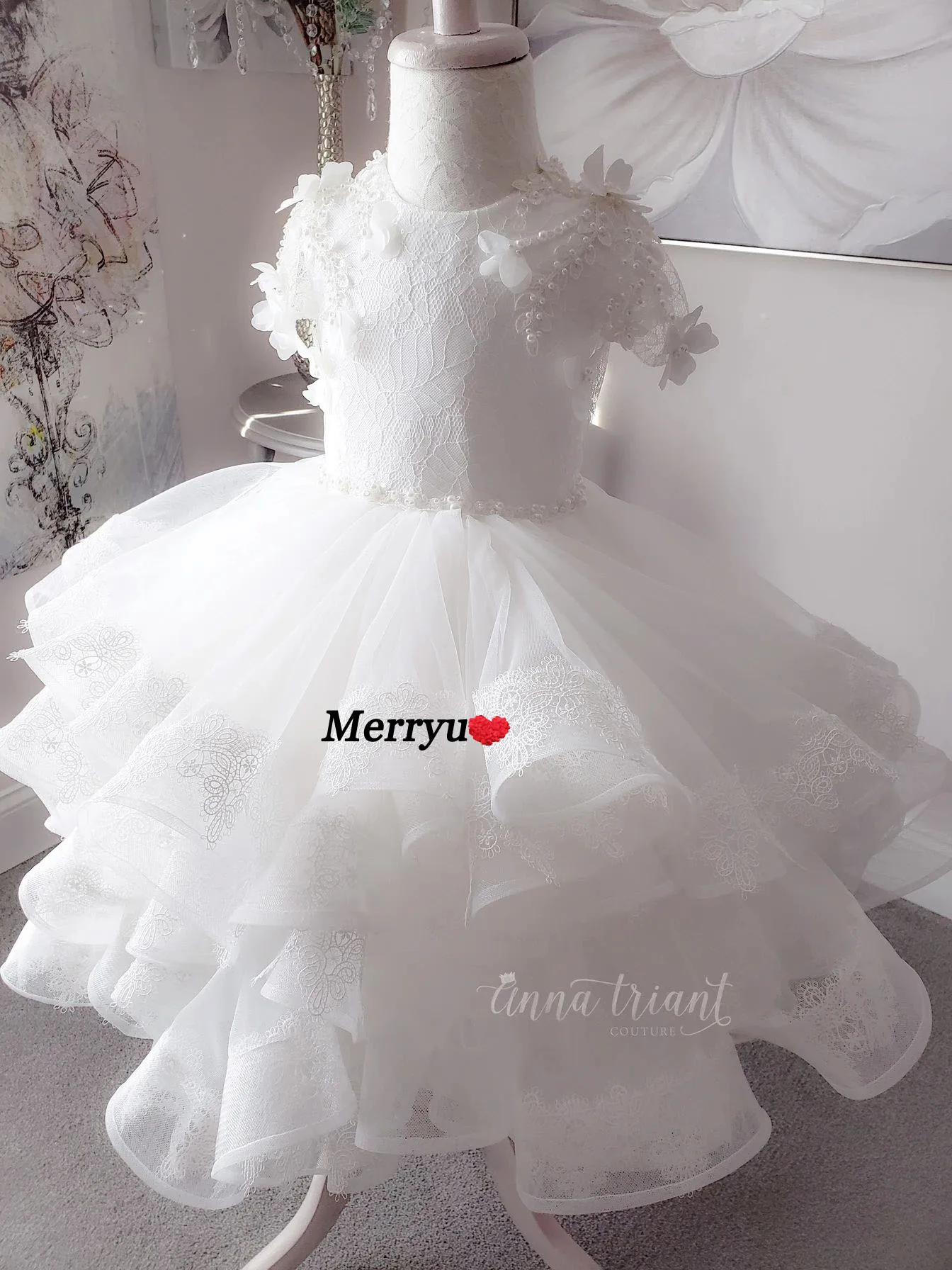 

Princess Flower Girl Dresses for Wedding Tiered Tulle O-Neck Lace Applique First Communion Dress Children Pageant Gow