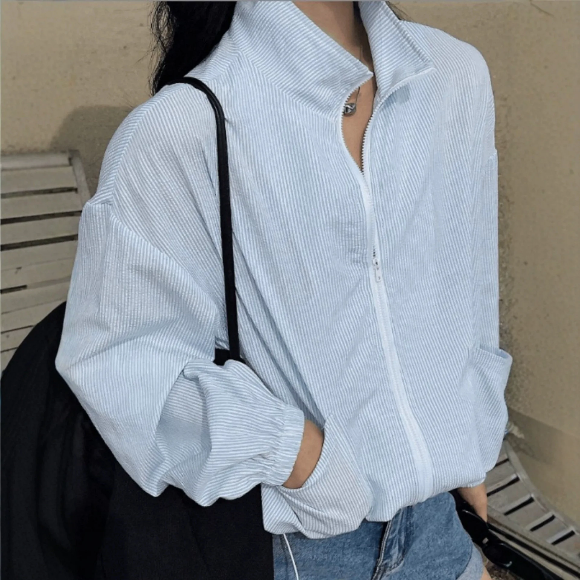 

2026 casual lazy style striped short jacket design loose and thin