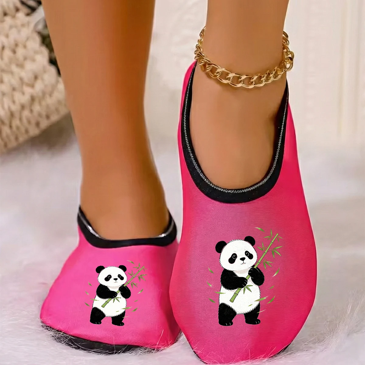 

Four season wearable animal panda print with thin velvet, breathable, high elasticity, anti slip flooring, couple slippers