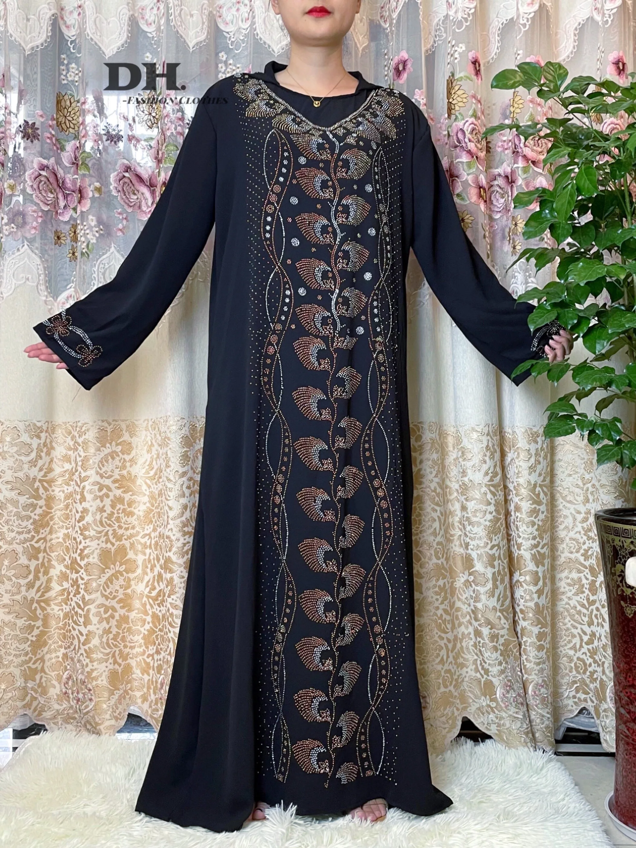 

2023 Free Size African Autumn Abaya National Wind Long Sleeve Dress Arab Middle East Dashiki Kaftan Women's Diamonds Robes