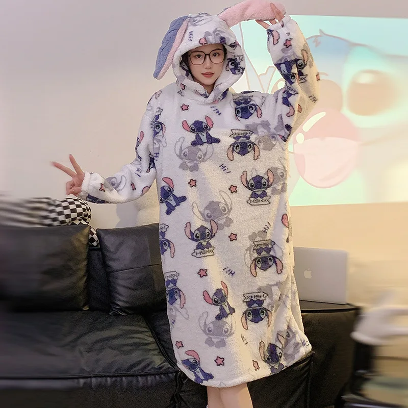 

Аниме Kawaii Stitch, супер длинные носимые женские плюшевые пижамы, одежда для сна из кораллового флиса, свободный пуловер из флиса, милая студенческая домашняя одежда