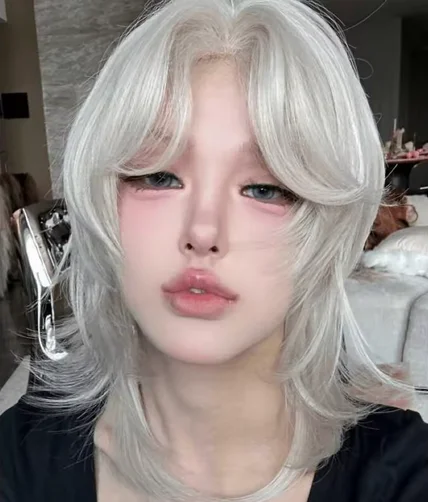 synthesize Wig female forehead lace white blonde middle parted wolf tail short curly hair high layered everyday fluffy wig full