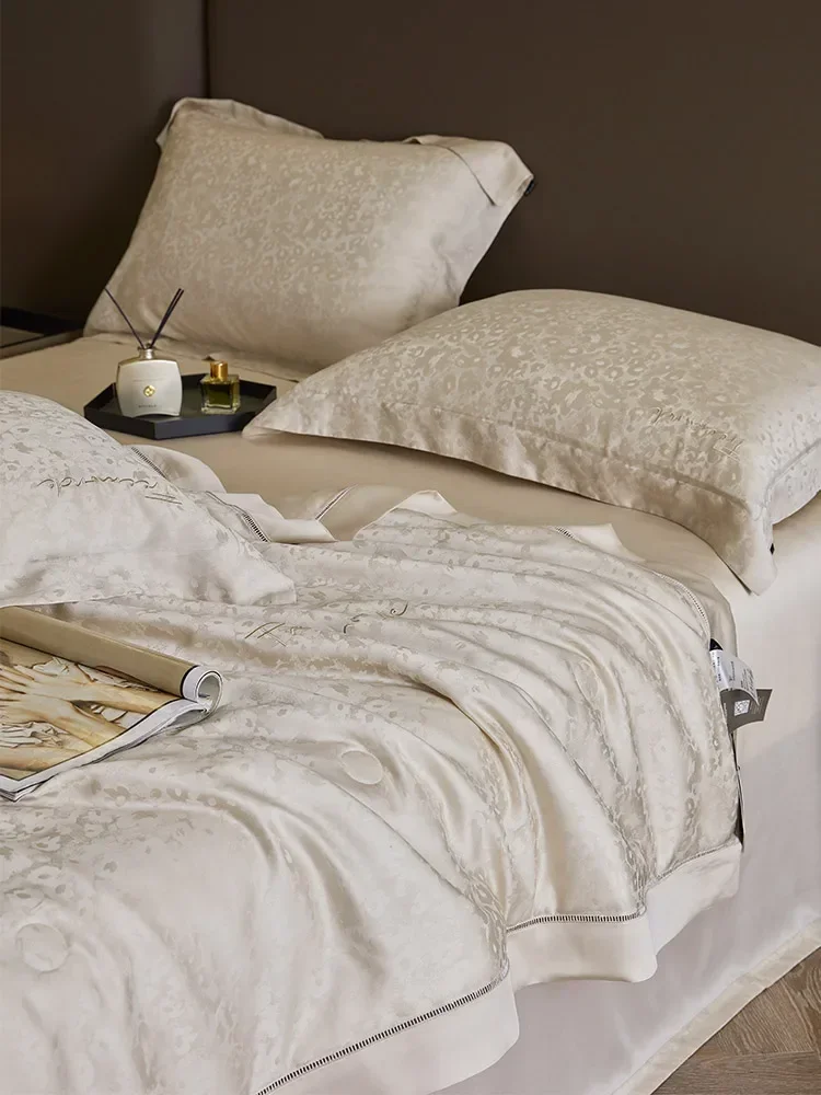 Summer light luxury 80 Lenzing Tencel Xia Liang quilt four-piece leopard print jacquard hollow silky smooth