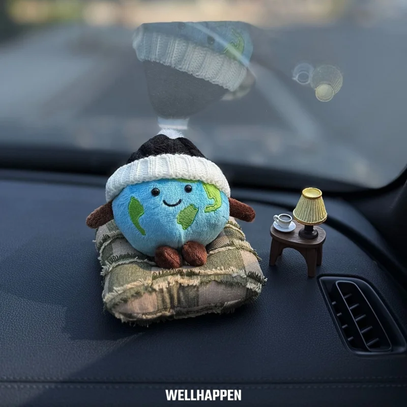 

Cute Winter Car Ornament Fun Relaxing Dashboard Globe Decor Co-pilot Auto Interior Decoration Accessories