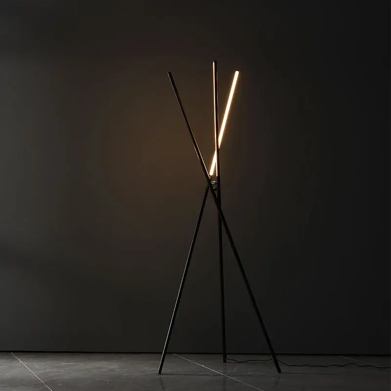 Lámpara de pie creativa LED minimalista nórdica, luces verticales de 3 puntas de aluminio, decoración de iluminación de ambiente para sala de estar