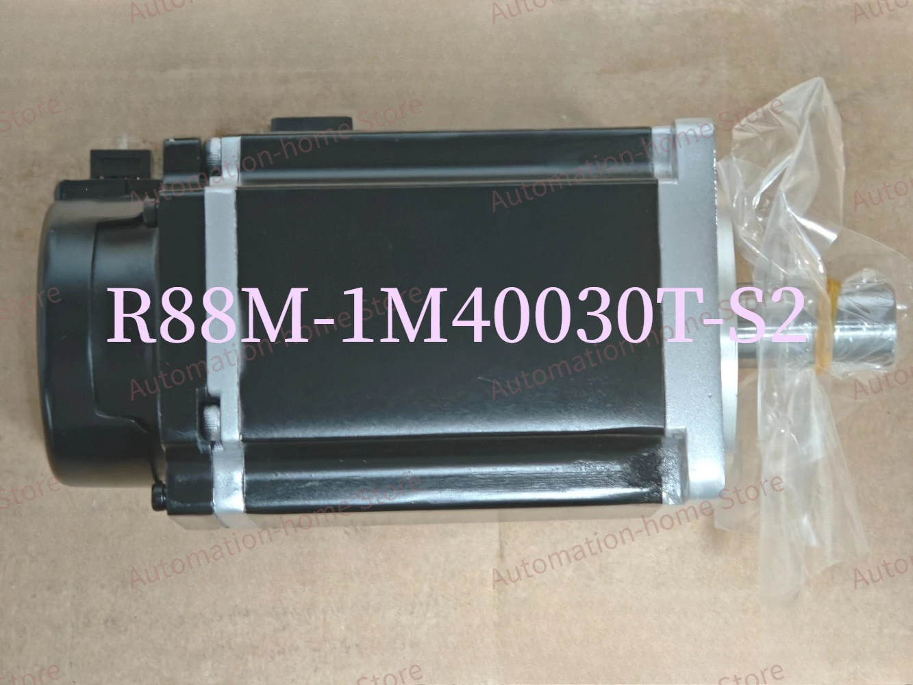 Brand New Original R88M-1M40030T-S2 Servo Motor Fast Delivery