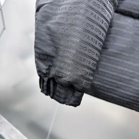 8 best sales Prada-kläder - №5