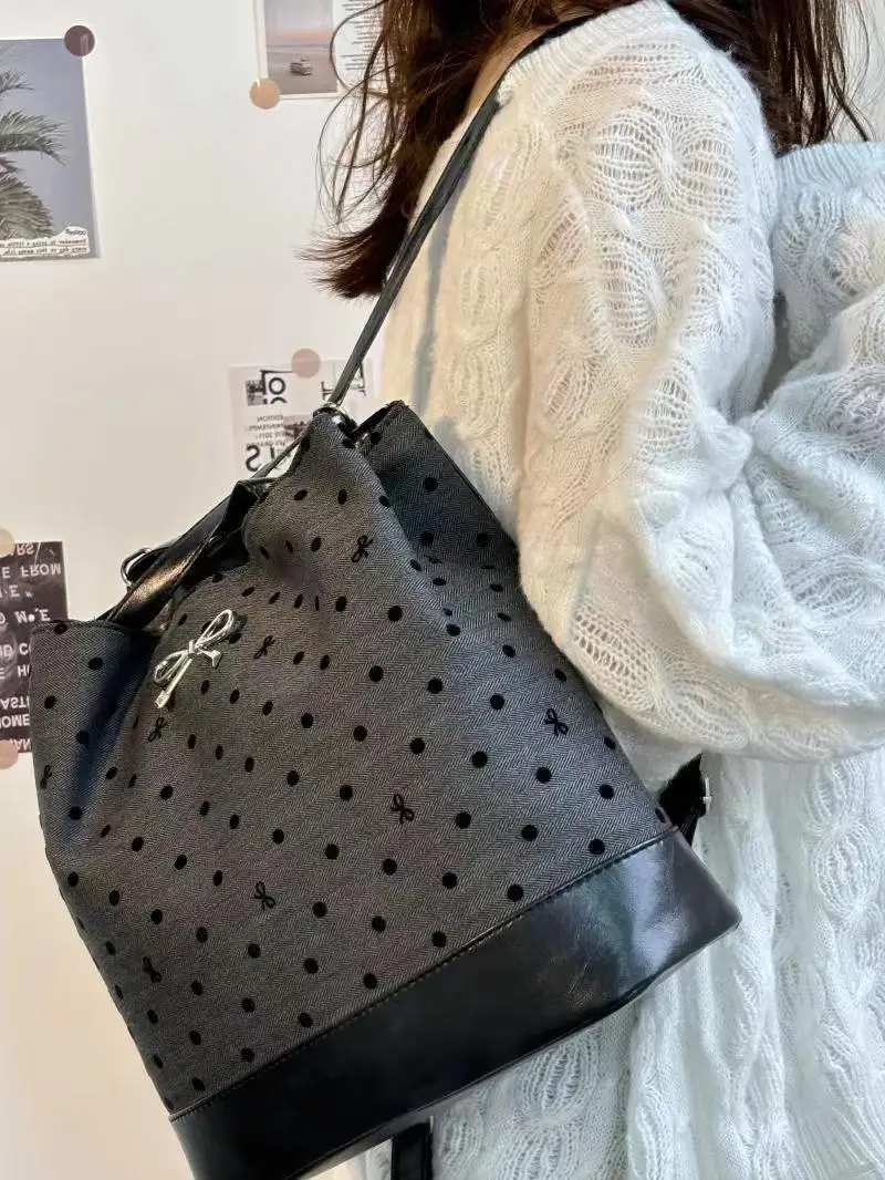 

Korean Polka Dot Bow Mochila 2025 New Trendy Moda Mochilas Mujer Large Capacity Backpack Women Casual Travel Bag Tote Bolsa