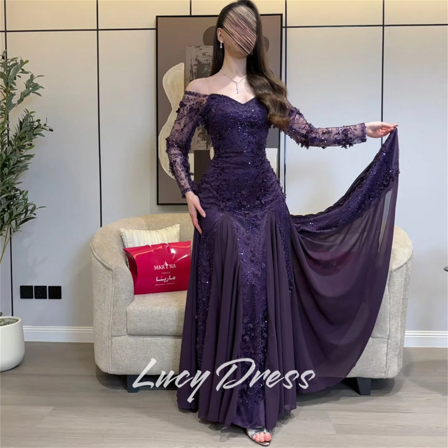 Lucy Customized Par…